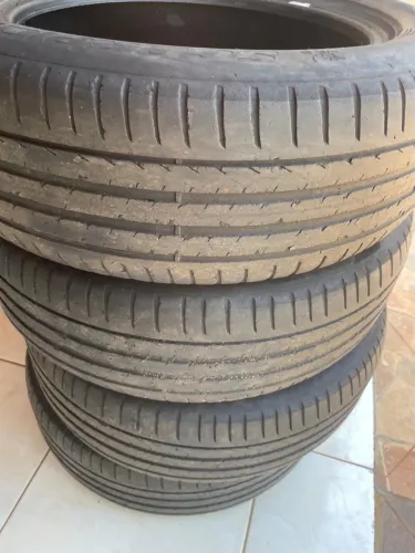 4 peneu 255 60 18 pireli ecorpion