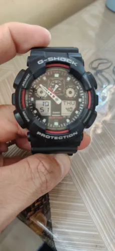 Relógio GShock semi novo com caixa