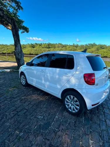 Volkswagen Fox 1.0 MI Total Flex 8V 5P 2014