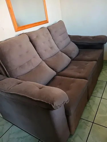 Vende-se sofá retrátil semi novo