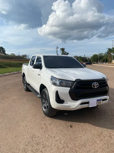 Toyota Hilux CD 4X4 2.8 Diesel Mec. 2021