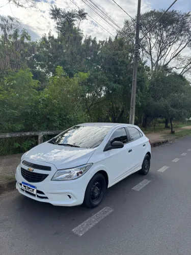 Chevrolet Onix JOY Hatch 1.0 8V Flex Mec. 4P 2018