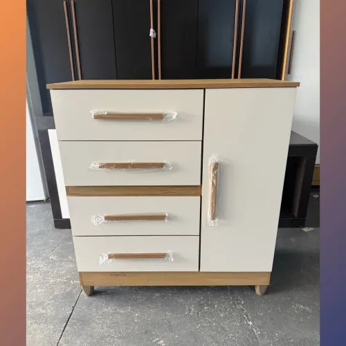 Cômoda com 4 gavetas - entrego Curitiba e região