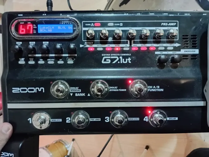 Pedaleira zoom g7 pedal guitarra