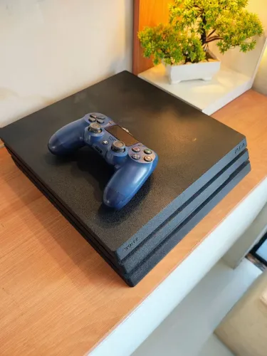 PS4 Pro 1 TB Com Garantia - Vendo Troco