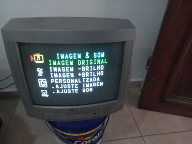 Tv Philco 14" de tubo - acompanha controle remoto 150