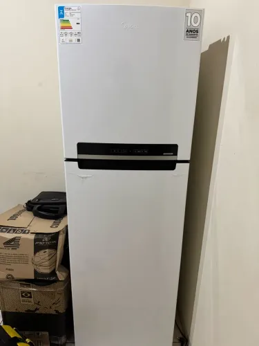 Geladeira 425 litros (305 L refrigerador + 120 L freezer)