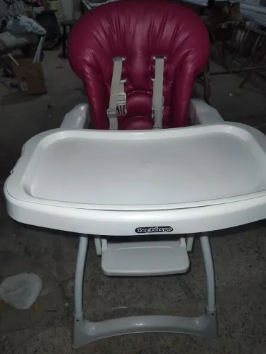 Cadeirinha de alimentação