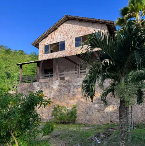 Casa para Venda em Mulungu, Centro, 4 dormitórios, 2 suítes, 3 banheiros, 10 vagas