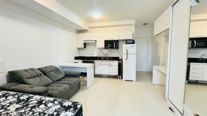 Apartamento mobiliado para locação no Centro com 33 m² privativos