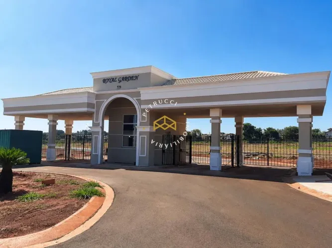 Terreno à venda, 300 m² - Residencial Royal Garden - Paulínia/SP