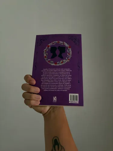 Livros: LOVECRAFT e ORGULHO E PRECONCEITO