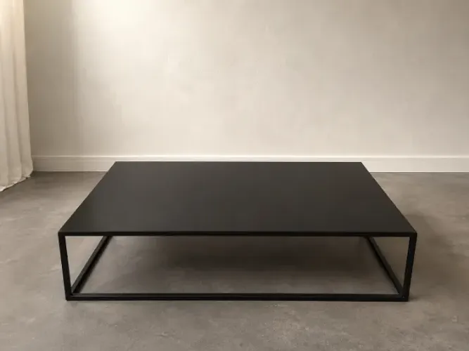 Mesa de Centro Preta - Design Minimalista