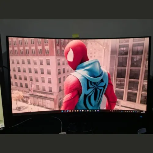 Monitor Gamer Alienware AW3225QF 32" 4K QD-OLED 240Hz Curvo