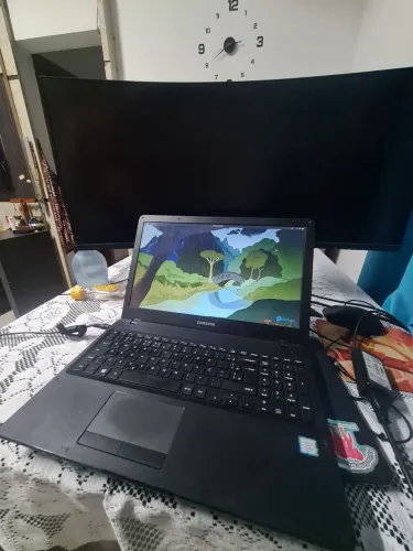 Notebook Samsung i3 8Gb RAM