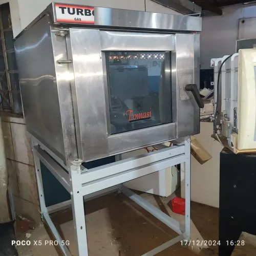 Forno industrial a gaz, 5 esteiras. Todo em aço inox. Impecável 
