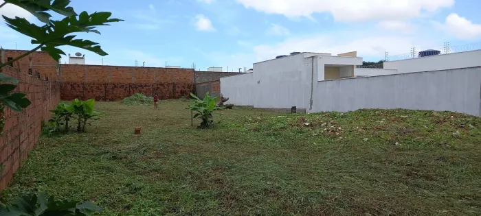 Vendo terreno no Araçagi.