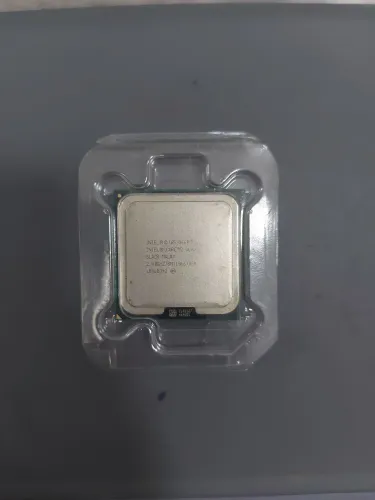 Processador intel core 2 Quad. 2.4 0GH2/8M/1066/05A