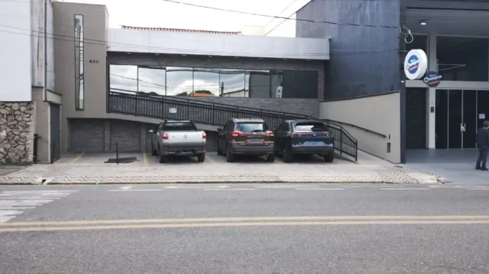 Prédio para alugar, 300 m² por R$ 9.806,66/mês - Jardim Icatu - Votorantim/SP