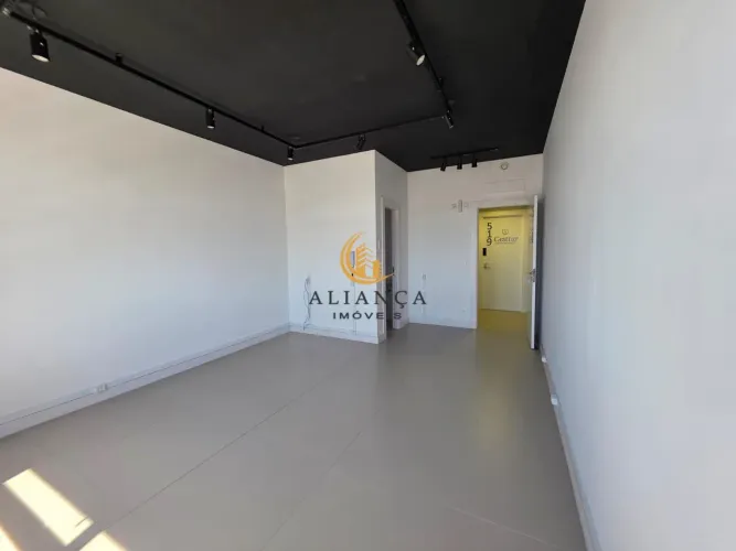 Sala Comercial em Estreito, Florianópolis/SC