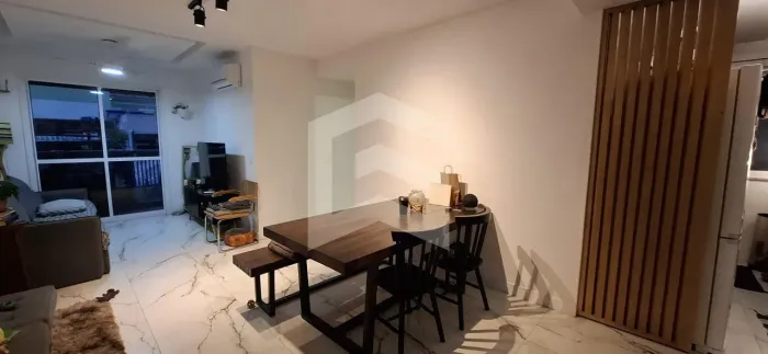 Apartamento para Venda em Rio de Janeiro, Catete, 2 dormitórios, 1 suíte, 2 banheiros, 1 v