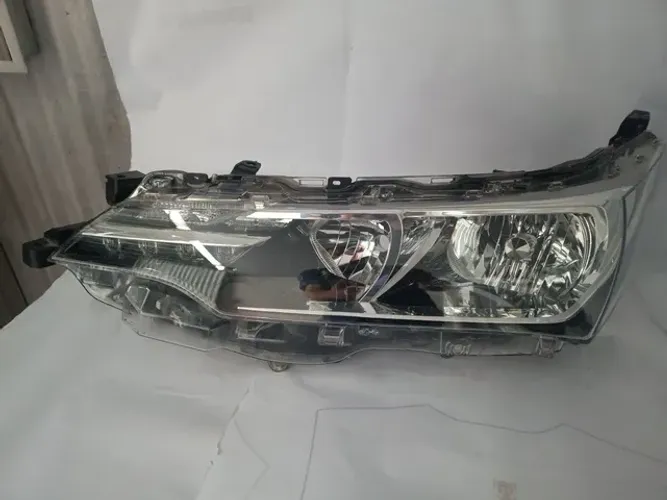 Farol Corolla led 2015 a 2019