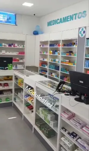 Móveis MDF para sua farmácia ou loja de cosméticos com entrega rápida? Você encontra aqui!