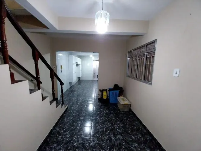 Casa para alugar em Carapicuíba, Parque Santa Teresa, com 2 quartos, com 143 m²