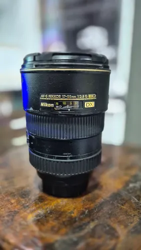 Lente Nikon 17-55 2.8 ED Dx muito conservada