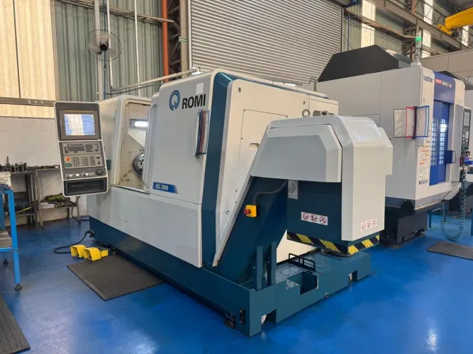 Torno CNC ROMI GL 300