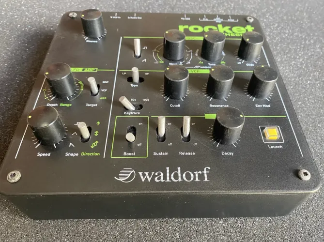 Sintetizador Waldorf Rocket