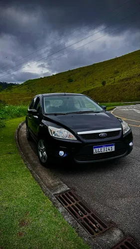 Ford Focus 1.6 S/se/se Plus Flex 8v/16v 5P 2010