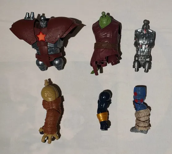 Peças Marvel Legends Build-A-Figure (BAF)