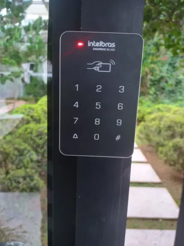 Acesso tags senha fechaduras eletroima interfone com vídeos abertura pelo celular