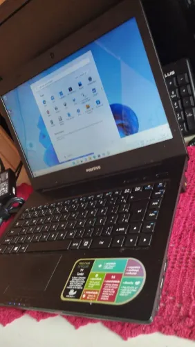 NOTEBOOK LED Unique TV 8gigas Windows 10  