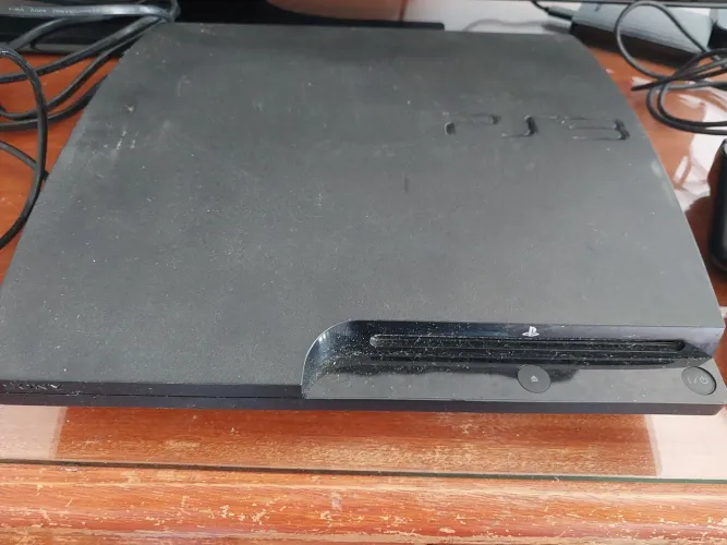 Playstation 3 slim 160GB Usado + 4 Jogos originais