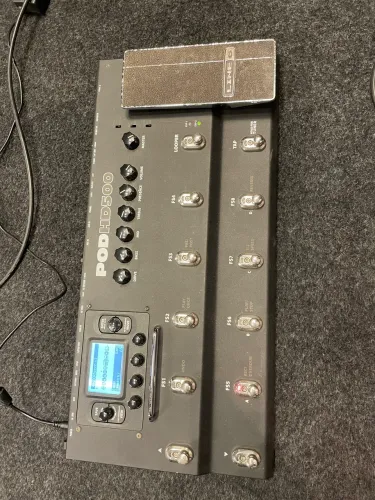 Pedaleira POD H500 - LINE 6