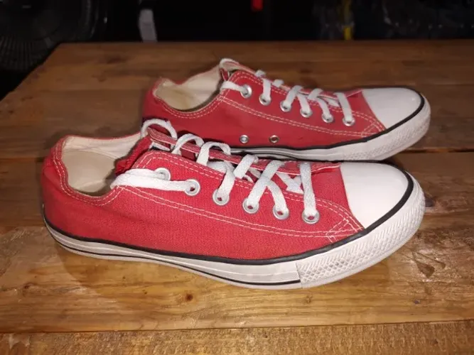 TENIS CONVERSE ALL-STAR SEMI-NOVO NUMERAÇÃO 38 VALOR- 49,90