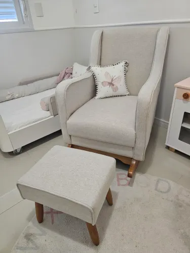 Poltrona de amamentação 