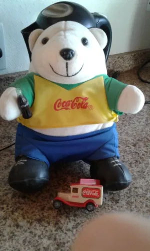Caminhão e Urso da COCA COLA