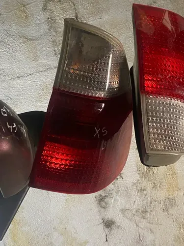 Lanterna traseira BMW X5 lado direito