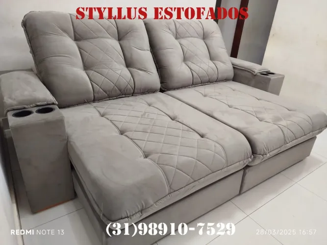 Sofá Retrátil de 4 Lugares - Estofado Novo