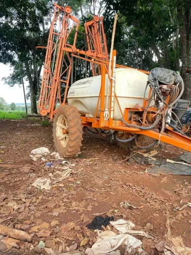 Pulverizador Jacto Coral AM18