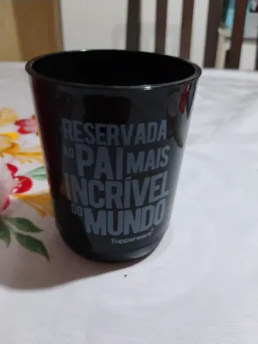 Caneca Tupperware 'Pai Mais Incrível do Mundo'