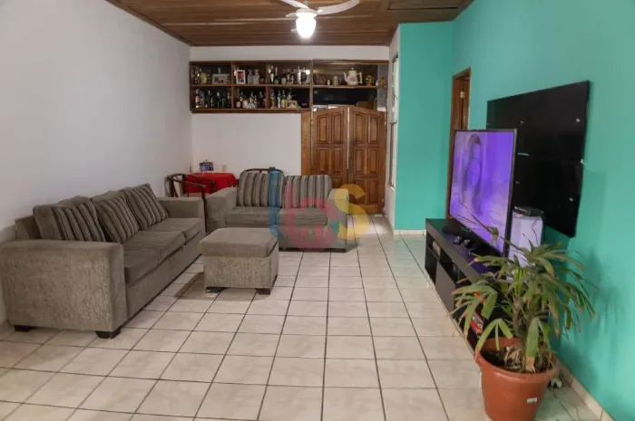 Vendo Casa no Hernani Sá