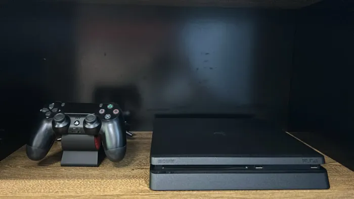 PlayStation 4 slim 500gb com garantia