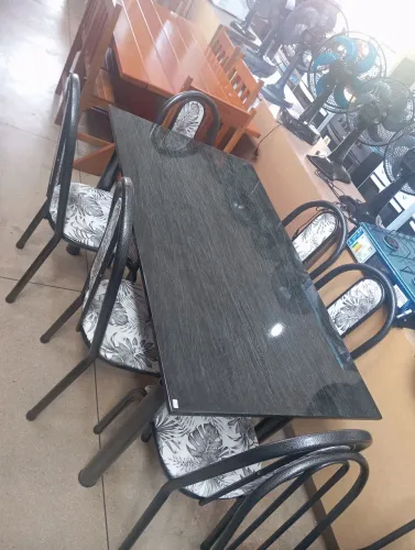 Mesa de Jantar  Preta com 6 Cadeiras