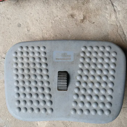 Vendo esse apoio de pe pra computador 