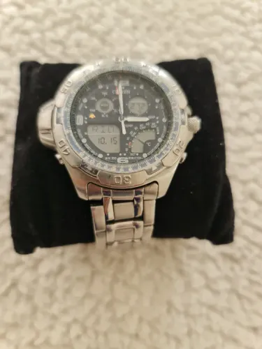 Relógio Citizen Promaster Wingman Temp C720