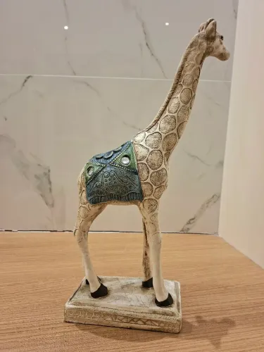Escultura de Girafa Decorativa